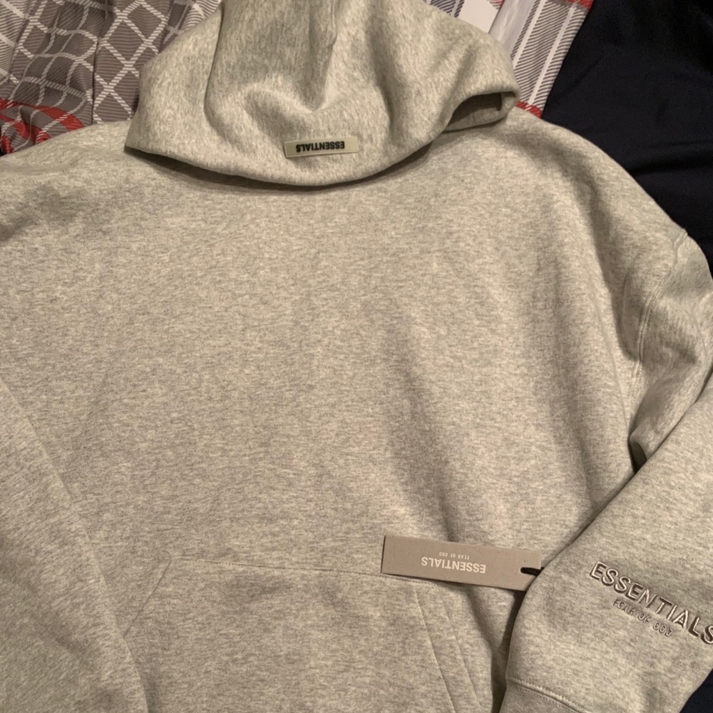 Fear of God Essentials sweatshirt grey sz LARGE